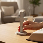 Croix jesmonite (blanc effet marbré)